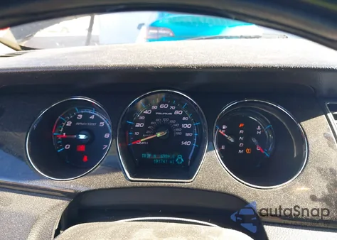 2011 Ford Taurus Limited z USA, uszkodzony, nr VIN 1FAHP2FW4BG120065